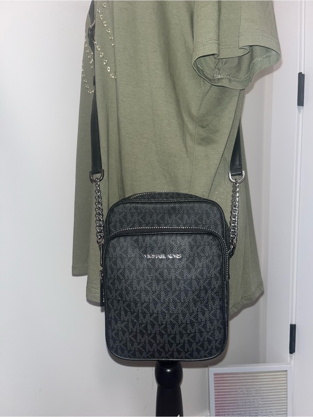 Michael Kors Jet Set Travel Crossbody